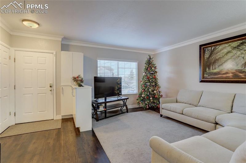 6214 Baxter Dr, Colorado Springs, CO 80923