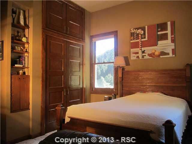 622 Ruxton Ave, Manitou Springs, CO 80829