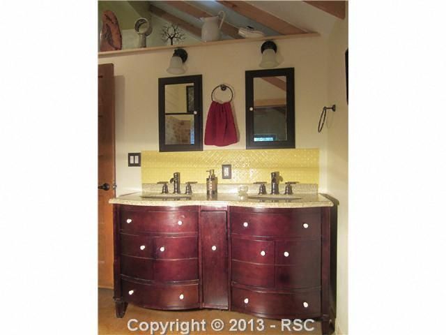 622 Ruxton Ave, Manitou Springs, CO 80829