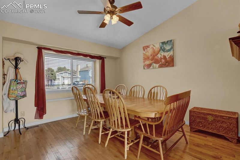 6232 Chantilly Pl, Colorado Springs, CO 80922