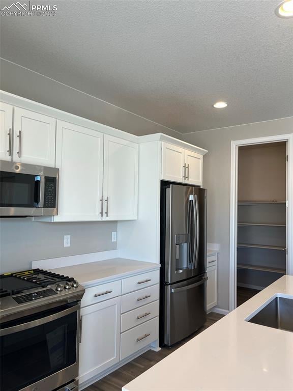 6236 Bodacious Cir, Colorado Springs, CO 80923