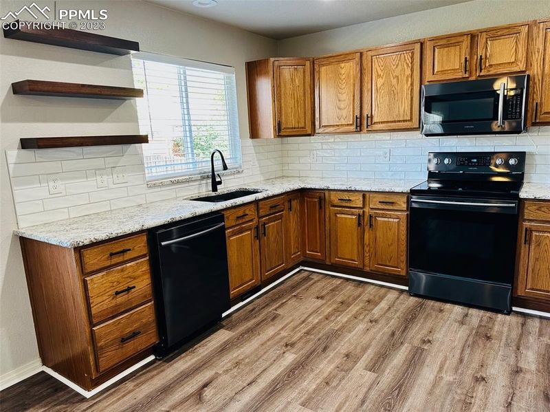 6237 Tenderfoot Dr, Colorado Springs, CO 80923