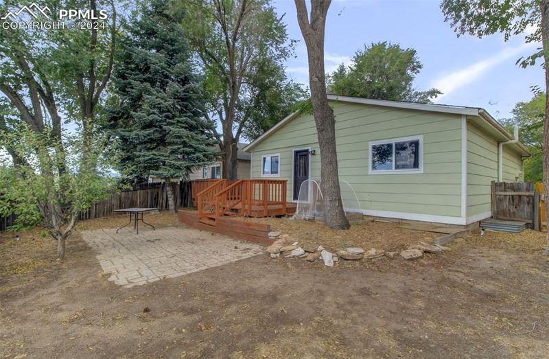 6238 Chantilly Pl, Colorado Springs, CO 80922