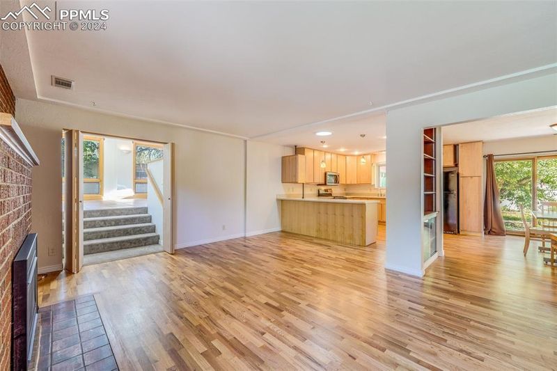 624 W Cheyenne Rd, Colorado Springs, CO 80906