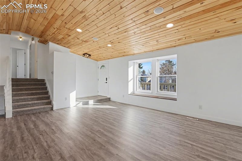 6240 Lange Dr, Colorado Springs, CO 80918