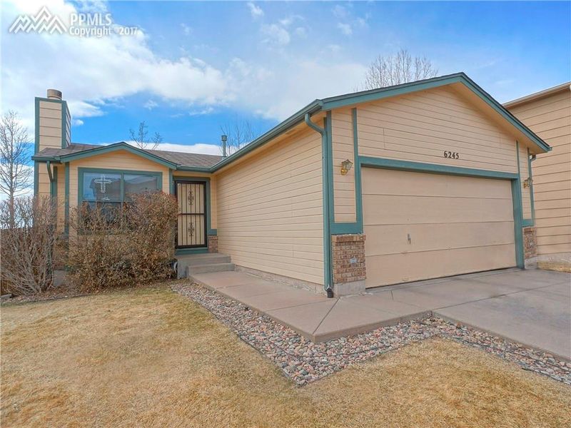 6245 Flat Iron Ct, Colorado Springs, CO 80922