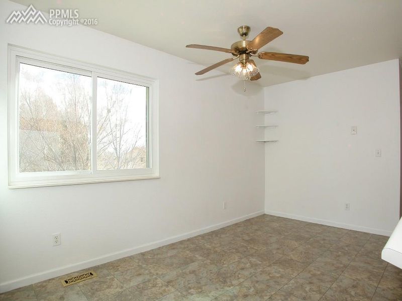 625 Fleming St, Colorado Springs, CO 80911