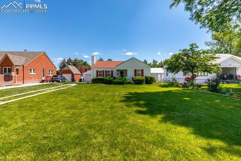 625 W Grant Ave, Pueblo, CO 81004