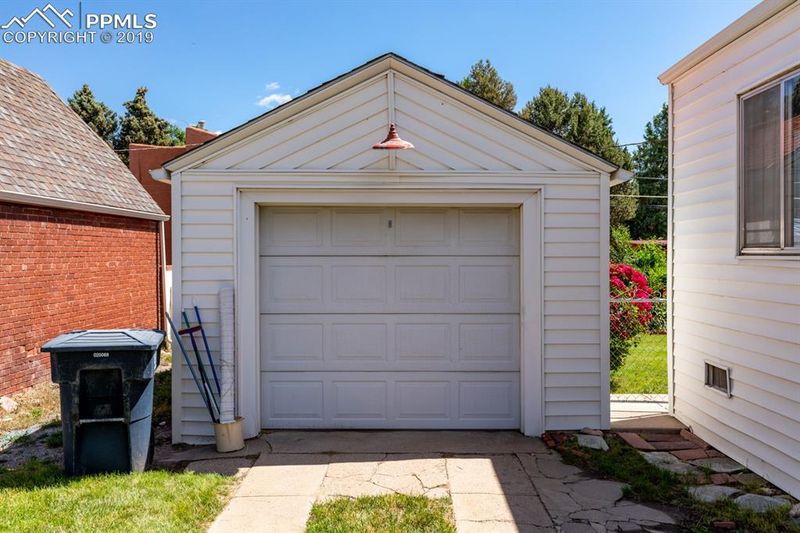 625 W Grant Ave, Pueblo, CO 81004