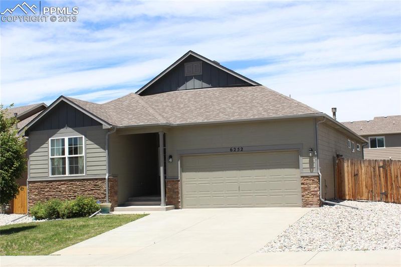6252 Dancing Sky Dr, Colorado Springs, CO 80911