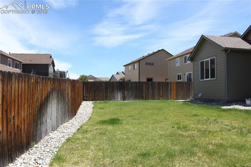 6252 Dancing Sky Dr, Colorado Springs, CO 80911