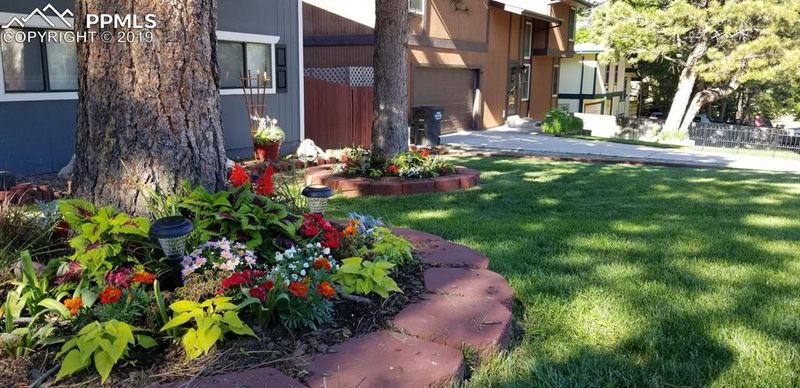 6255 Eagles Nest Dr, Colorado Springs, CO 80918