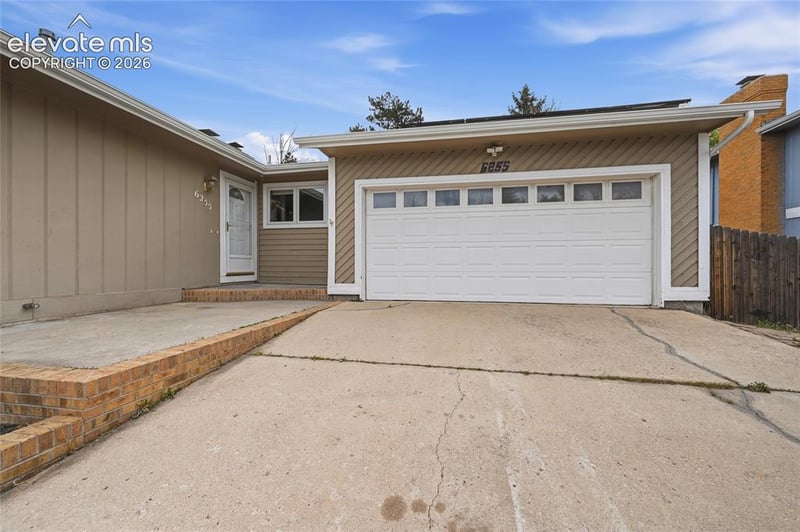 6255 Lange Dr, Colorado Springs, CO 80918