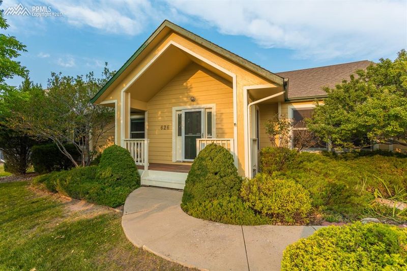 626 Freemont Cir, Colorado Springs, CO 80919