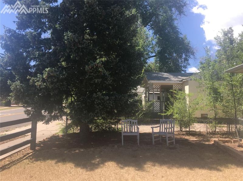 626 Warren Ave, Colorado Springs, CO 80905