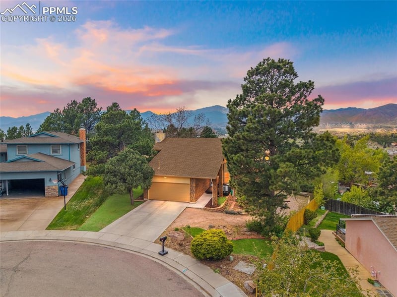 6270 Galway Dr, Colorado Springs, CO 80918