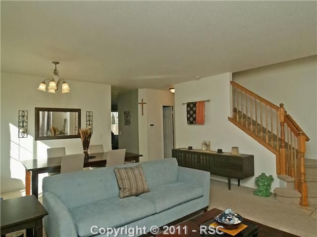 6272 Grand Mesa Dr, Colorado Springs, CO 80923