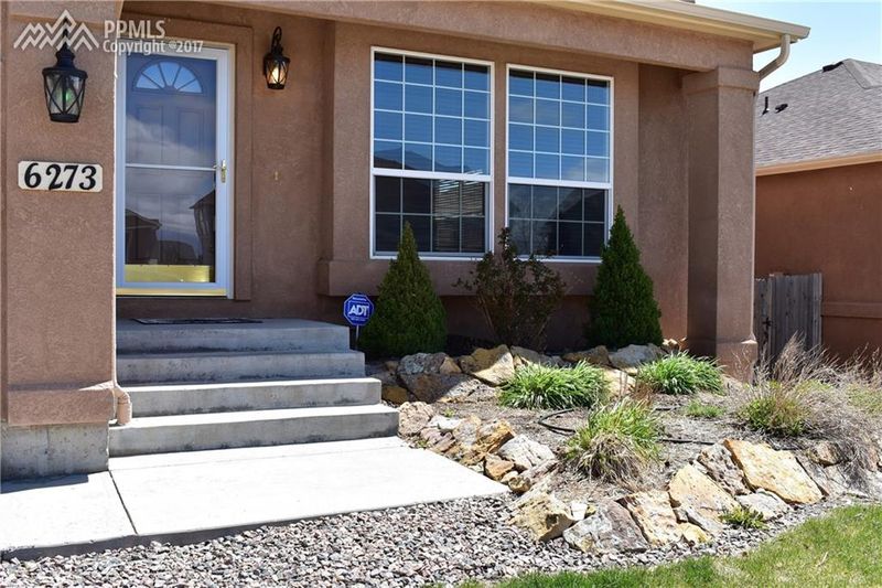 6273 Canyon Crest Loop, Colorado Springs, CO 80923