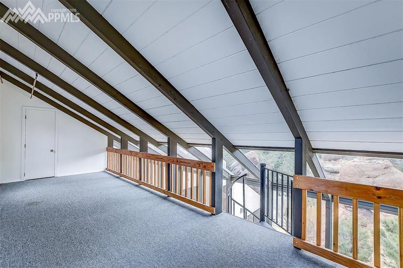 6277 Apache Dr, Larkspur, CO 80118