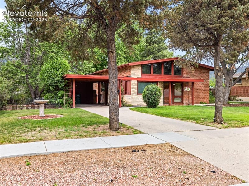 628 Castle Rd, Colorado Springs, CO 80904