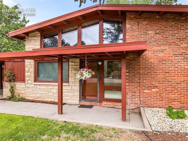 628 Castle Rd, Colorado Springs, CO 80904