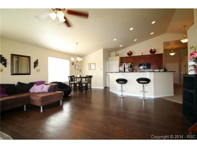 6284 Bearcat Loop, Colorado Springs, CO 80925
