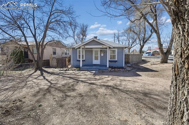630 Bonfoy Ave, Colorado Springs, CO 80909