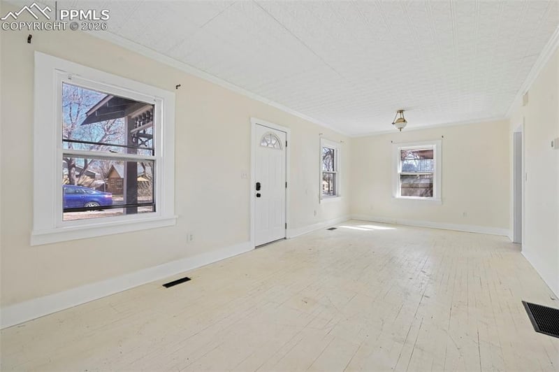 630 Bonfoy Ave, Colorado Springs, CO 80909