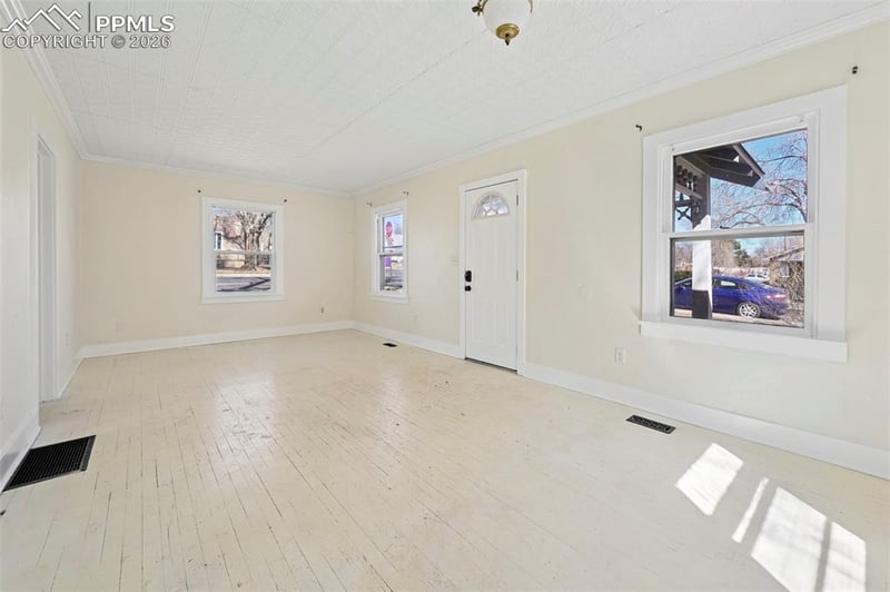 630 Bonfoy Ave, Colorado Springs, CO 80909