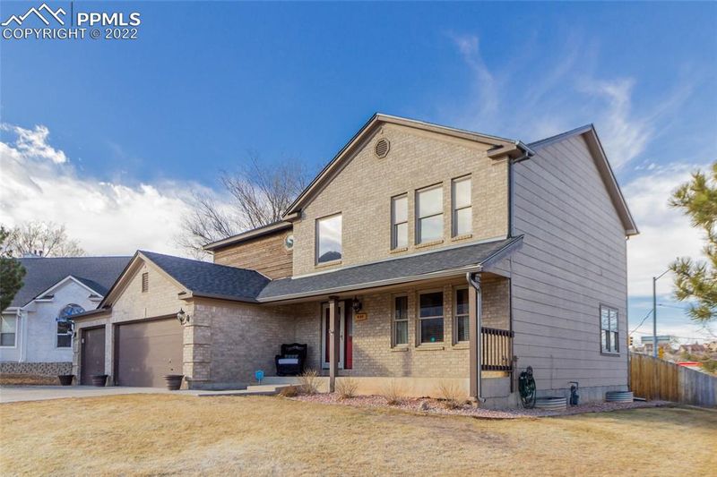 630 Echoglen Ct, Colorado Springs, CO 80906