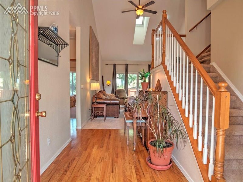 630 Pony Ln, Colorado Springs, CO 80904