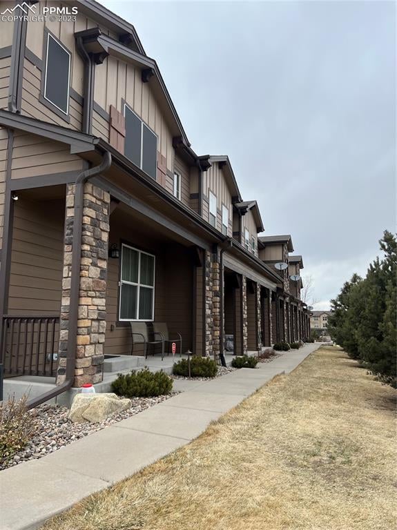 6305 Cedar Park Grv, Colorado Springs, CO 80923