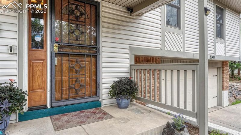 6307 Galway Dr, Colorado Springs, CO 80918