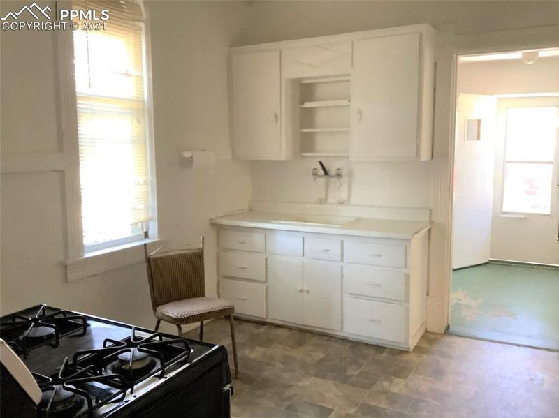 631 E Northern Ave, Pueblo, CO 81006