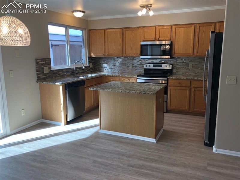 6310 Brightstar Dr, Colorado Springs, CO 80918