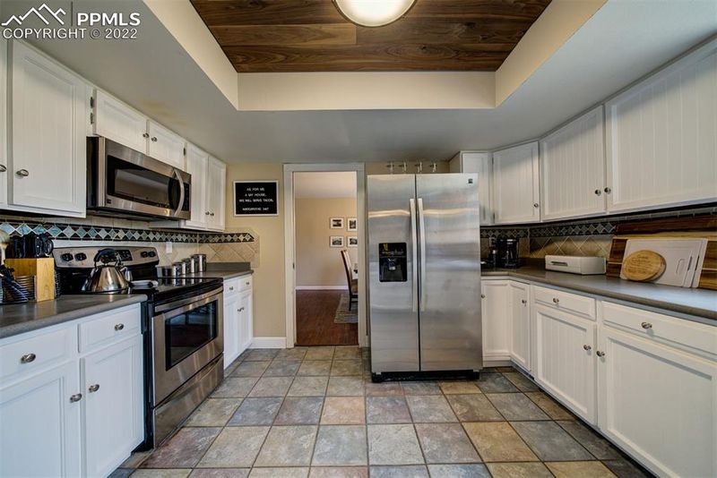 6310 Delmonico Dr, Colorado Springs, CO 80919