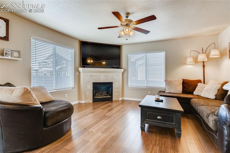 6313 Bearcat Loop, Colorado Springs, CO 80925