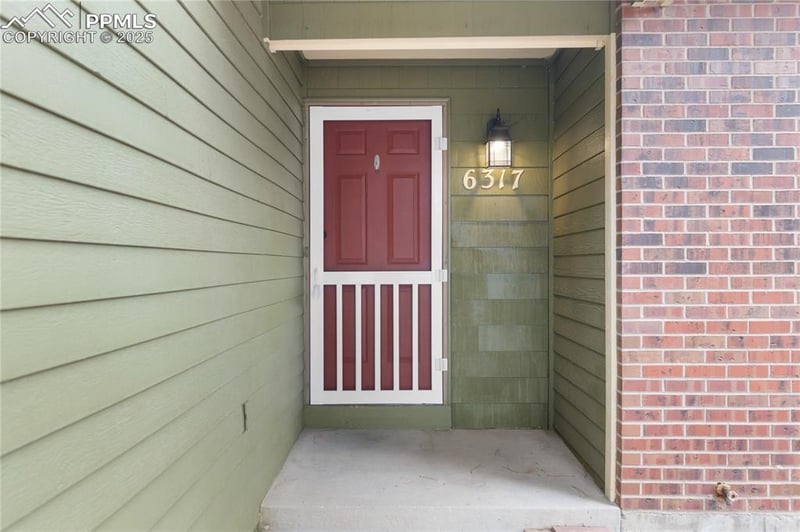 6317 Gunshot Pass Dr, Colorado Springs, CO 80917