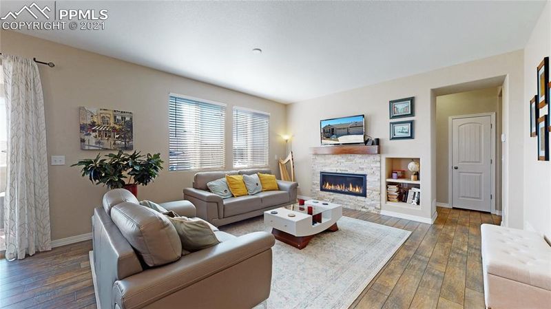 6319 Resplendent Ct, Colorado Springs, CO 80924