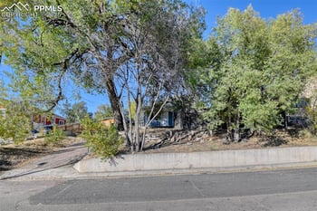 632 Santa Fe St, Colorado Springs, CO 80910