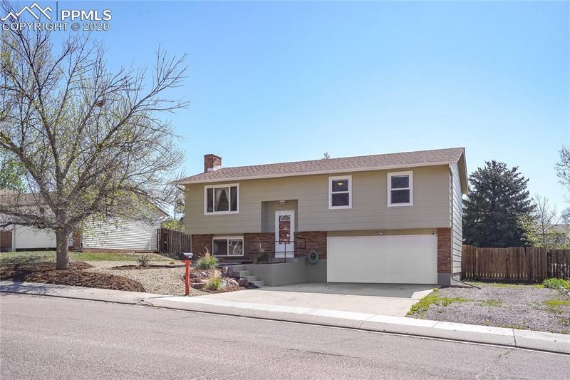 6320 Chippewa Rd, Colorado Springs, CO 80915