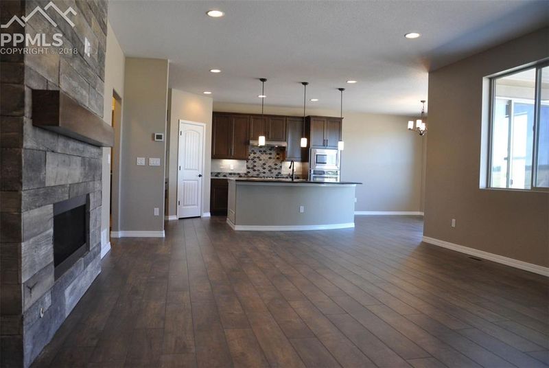 6326 Harney Dr, Colorado Springs, CO 80924