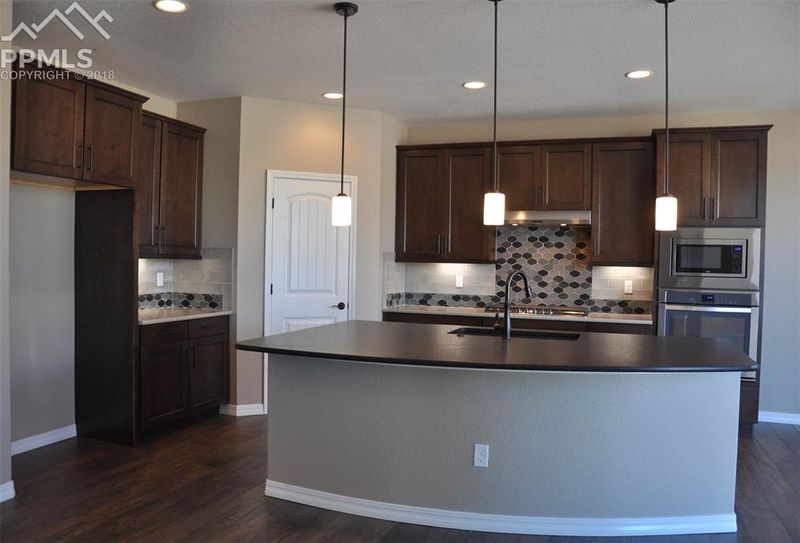 6326 Harney Dr, Colorado Springs, CO 80924