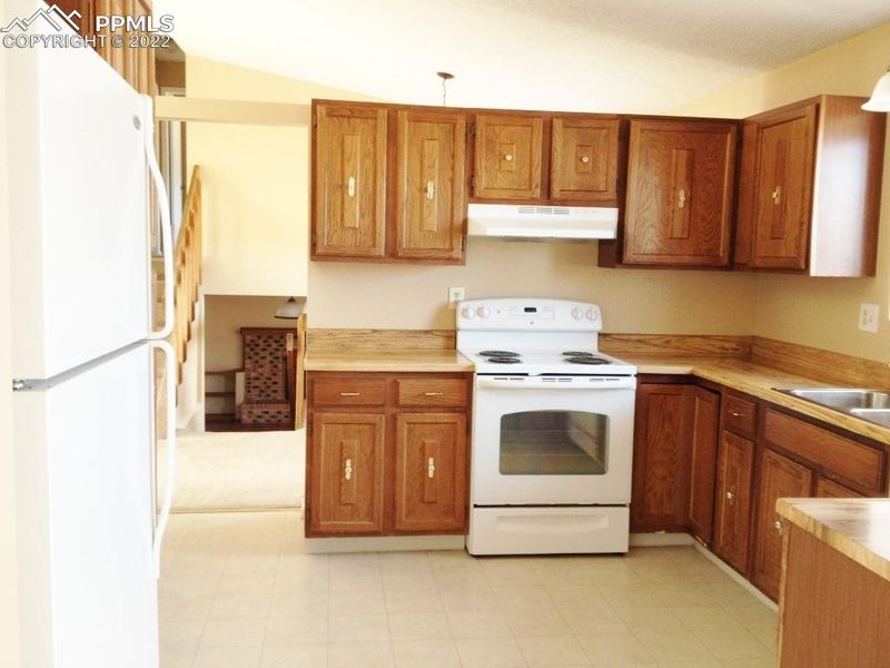 6326 Lange Dr, Colorado Springs, CO 80918