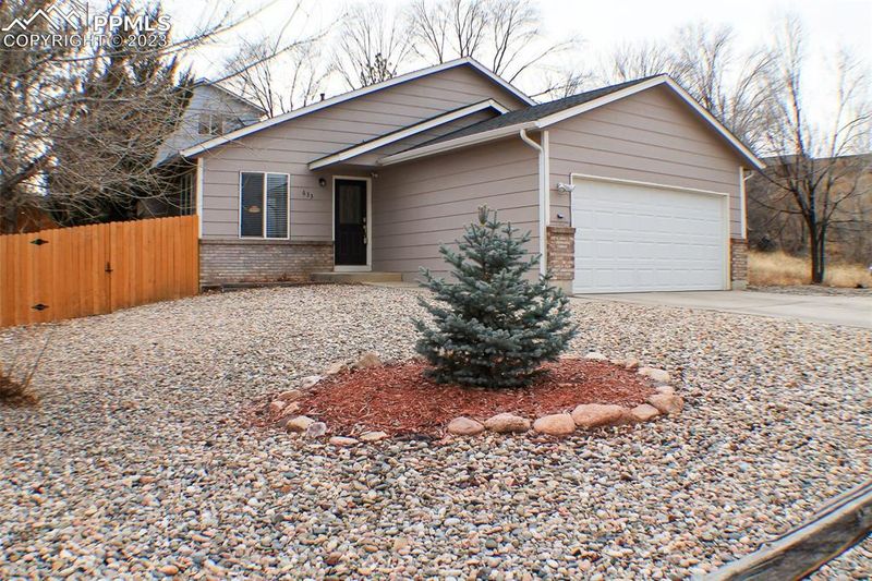 633 Wheat Field Rd, Fountain, CO 80817