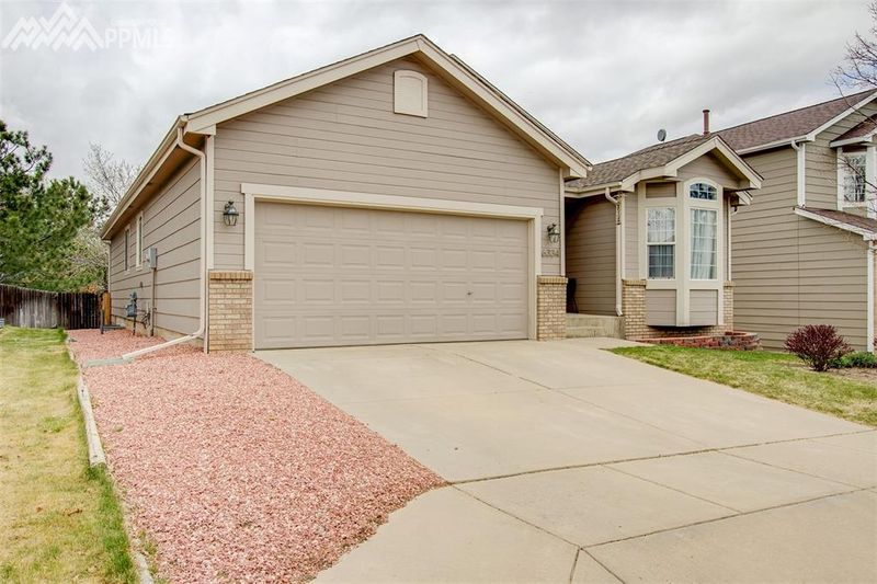 6334 Gemfield Dr, Colorado Springs, CO 80918