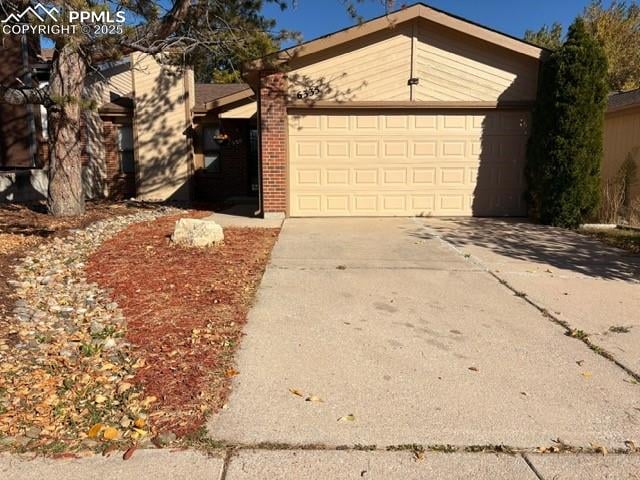 6335 Gunshot Pass Dr, Colorado Springs, CO 80917