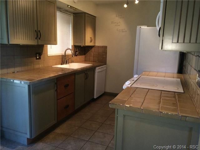 6345 Snowbird Dr, Colorado Springs, CO 80918