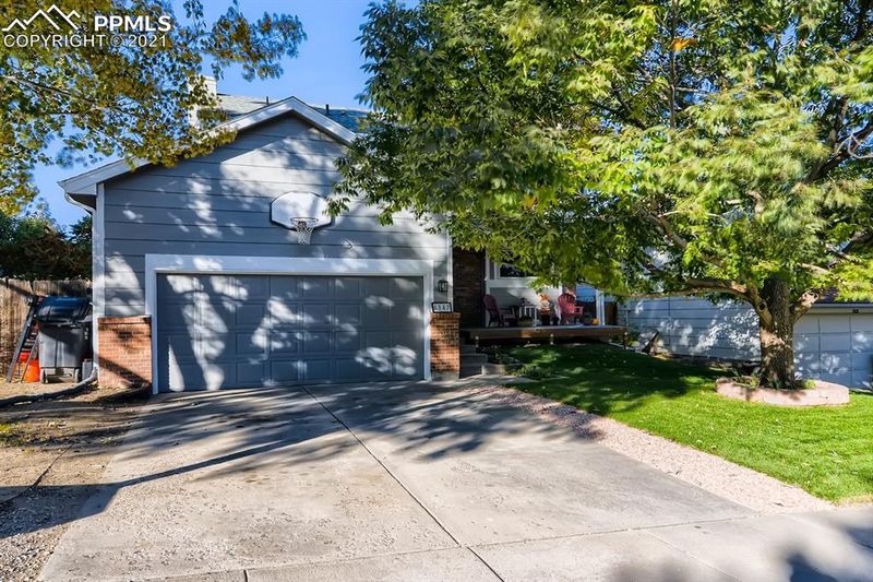 6347 Fall River Dr, Colorado Springs, CO 80918
