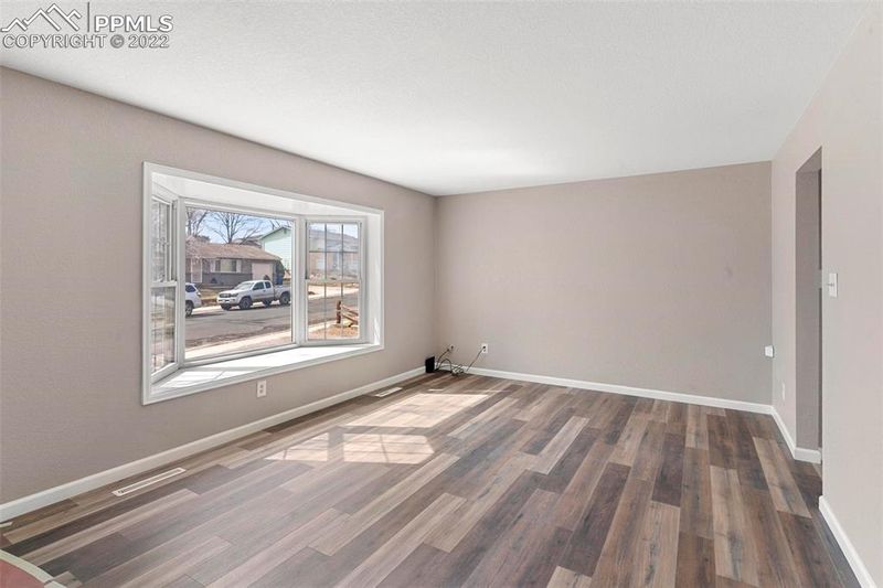 635 Lansing Dr, Colorado Springs, CO 80909